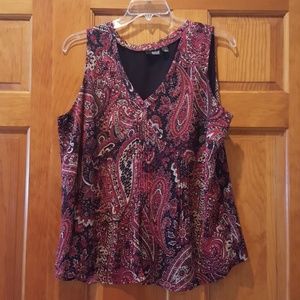 V-neck Sleeveless blouse